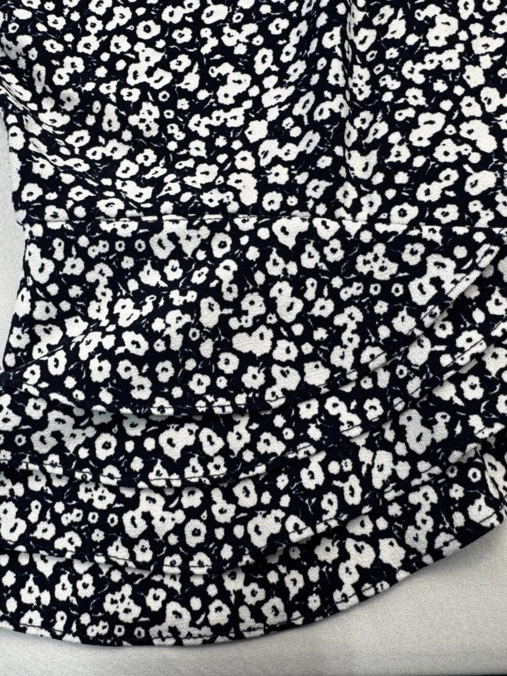 Adrianna Papell Blue Floral Ruffle Cap Sleeve Dressy Tee / Blouse Plus Sz 3X - Picture 6 of 12